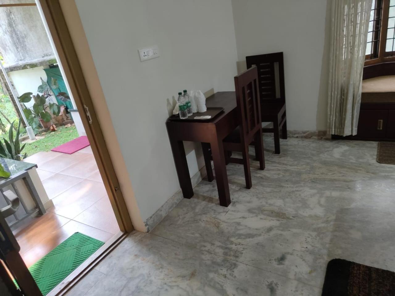 Maleyam Homestay Riverside Calicut Exterior foto